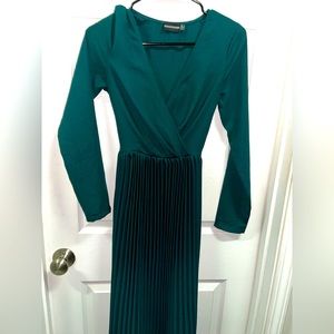Long sleeve midi dress